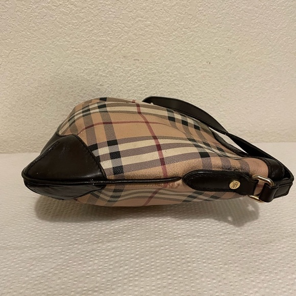 Burberry Haymarket Crossbody bag - Picture 7 of 10